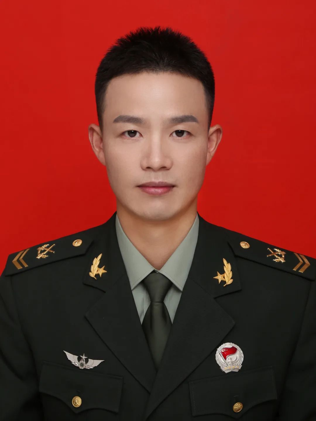 付超,男,安吉县递铺街道人,2010年12月入伍,现任73211部队二级上士司